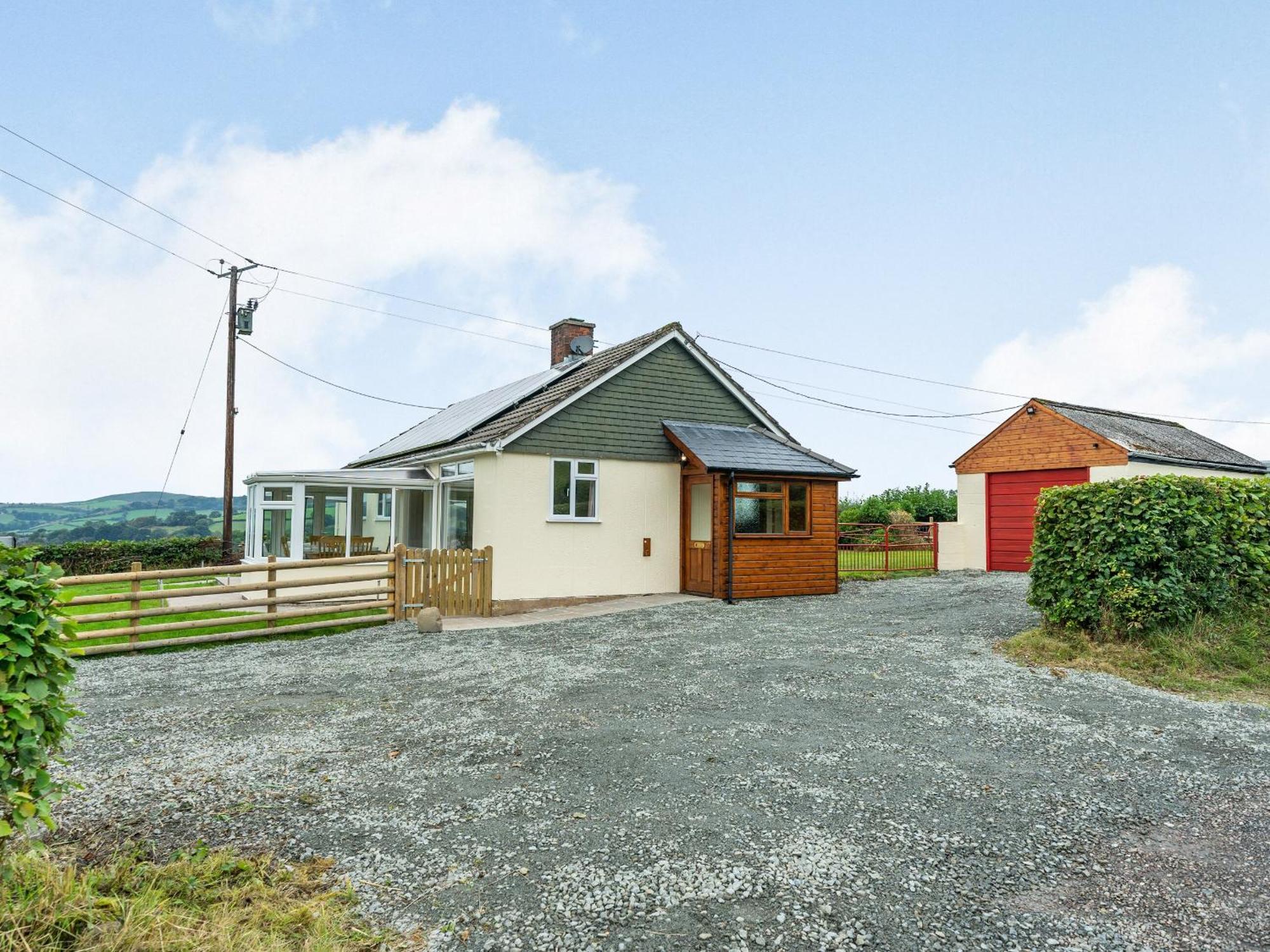Villa Meadowcroft Bettws Disserth Esterno foto