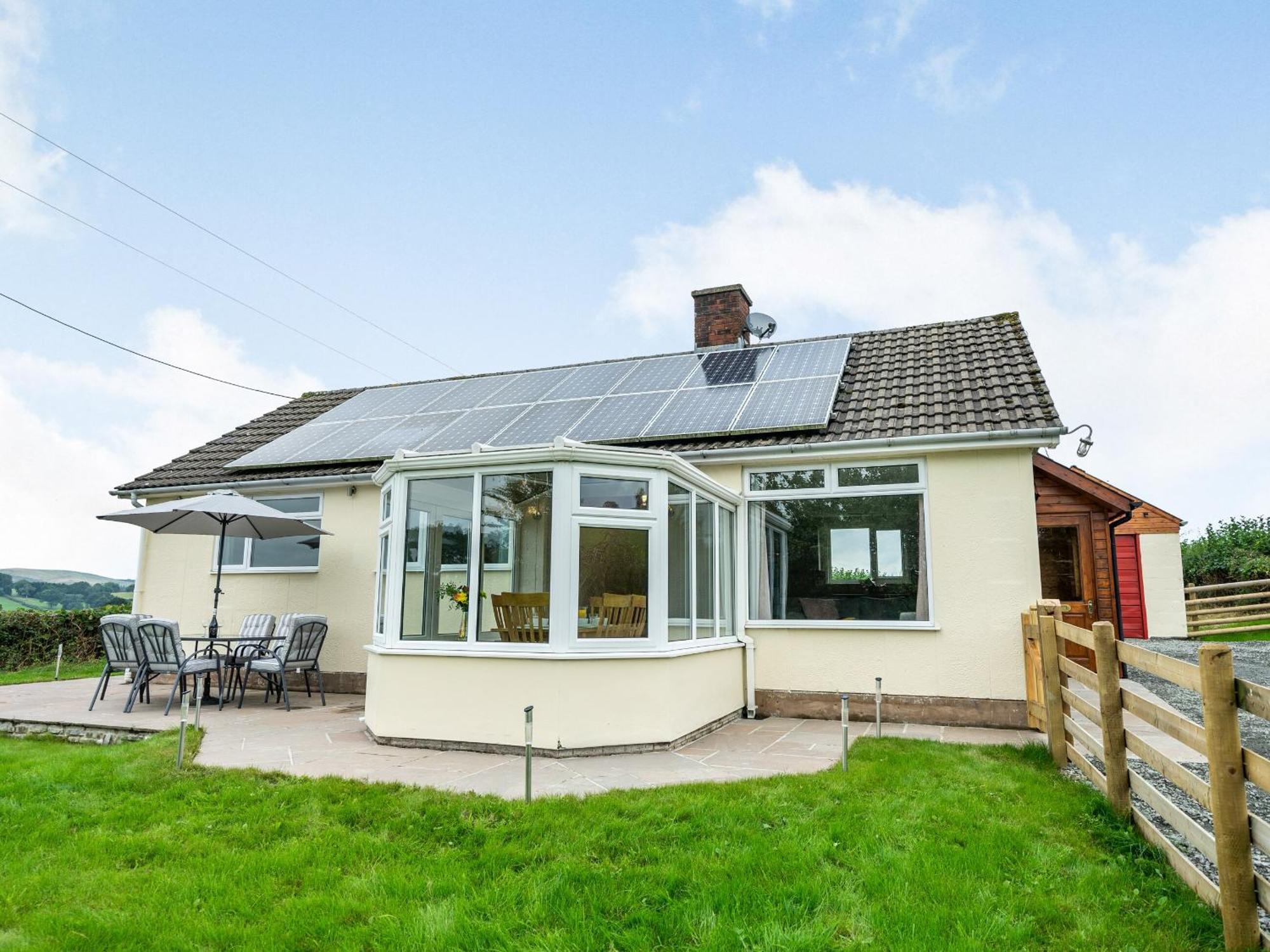 Villa Meadowcroft Bettws Disserth Esterno foto